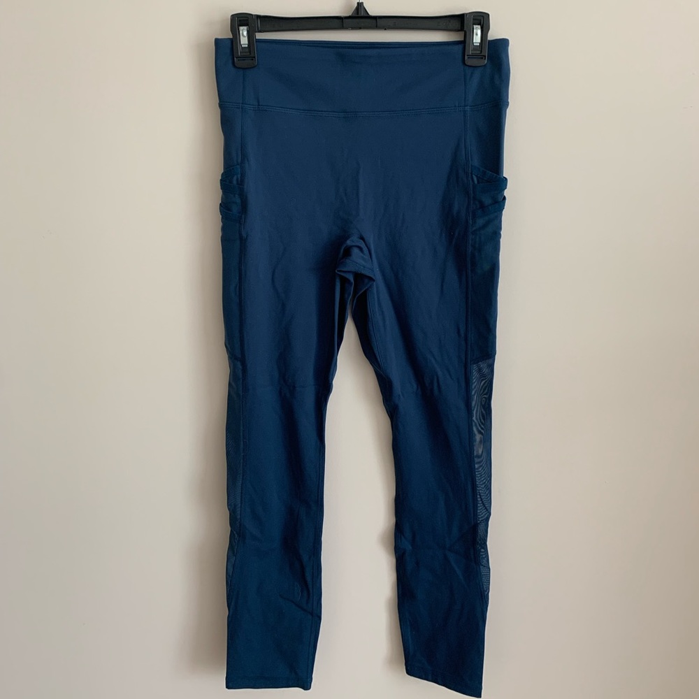 Fabletics Trinity Mid-Rise Pocket 7/8 Leggings